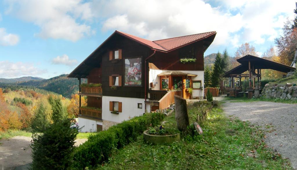 Kod Korita Rooms Crni Lug Exterior photo